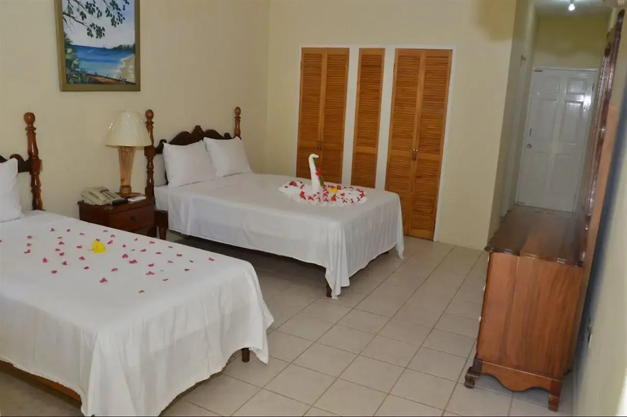 Merrils Beach Resorts Lll Negril Hotel